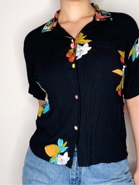 Vintage Carole Little Fruits Rayon Spring blouse top S petite Black button down